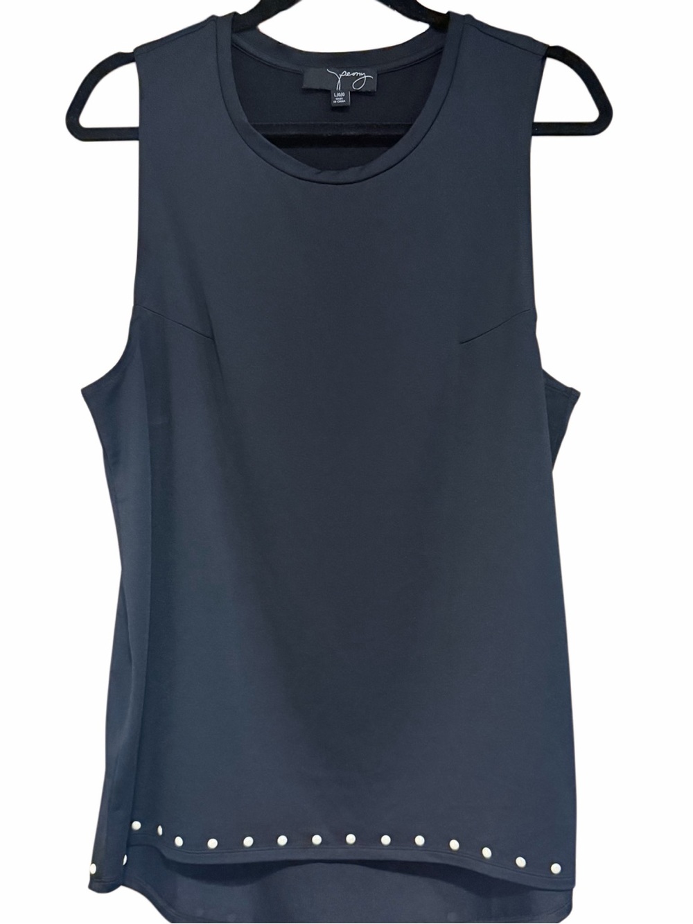 Peony Blk Sleeveless Stud-Hem Tank - Picture 2 of 4